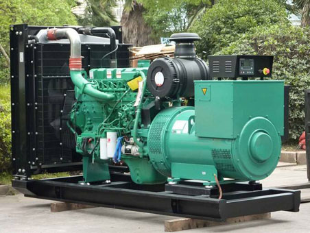 重兴镇710kw康明斯柴油发电机组