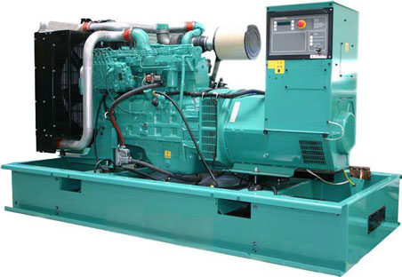 重兴镇180kw康明斯柴油发电机组